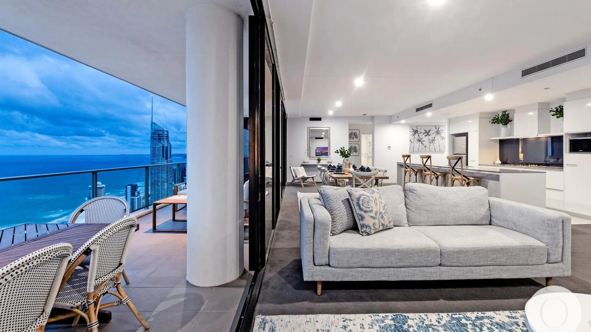 Ocean View Executive Penthouse at Circle on Cavill Apartment Gold Coast